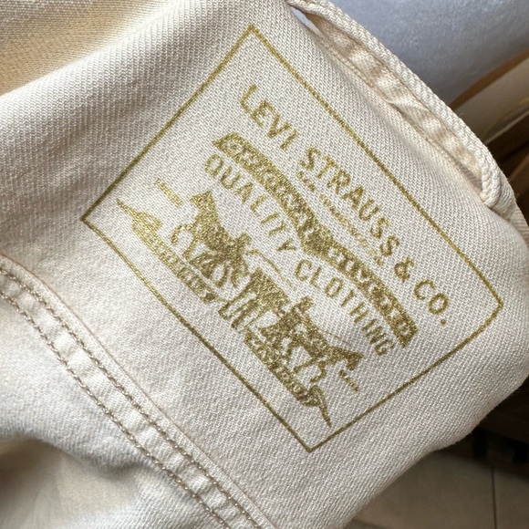 Cream denim Levi’s jacket small - Picture 2 of 5